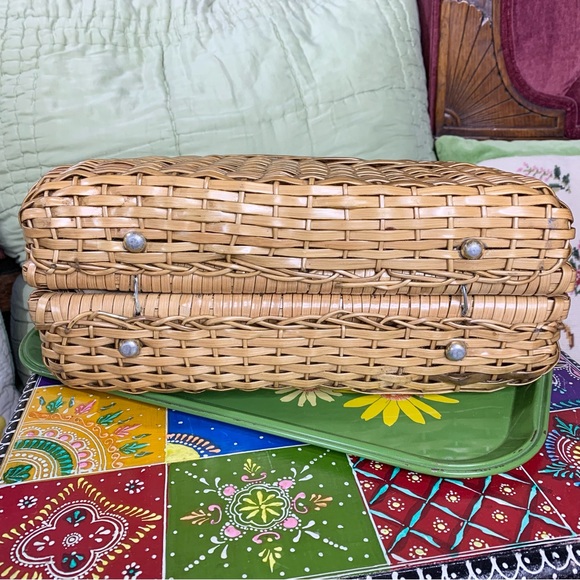 60s Rattan Box Bag - Picture 10 of 10